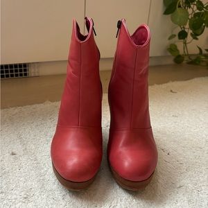 Rachel Comey red leather wooden platform boots - size 38